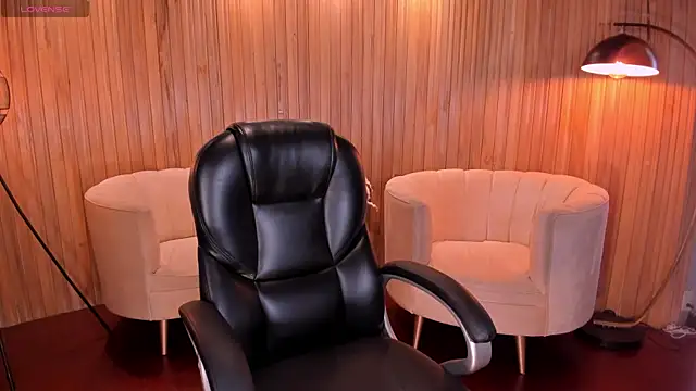 JuanitaClay online show from February 2025 01:08:01 PM