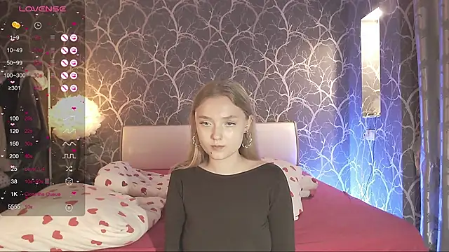 MiaMiaMeow online show from October 2025 04:26:02 PM