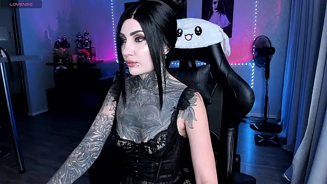 Snapshot of RachelQueen_ chatting on July 2026 10:11:02 AM RachelQueen online show from July 2026 10:11:02 AM