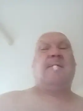 Snapshot of bigboy197311 chatting on October 2025 06:44:01 AM bigboy197311 online show from October 2025 06:44:01 AM