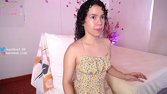 Karolina 1 online show from September 2025 01:58:01 PM