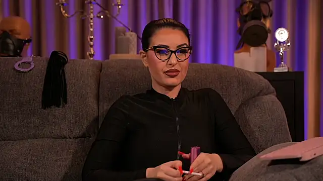 kelly kent online show from February 2025 12:21:02 AM