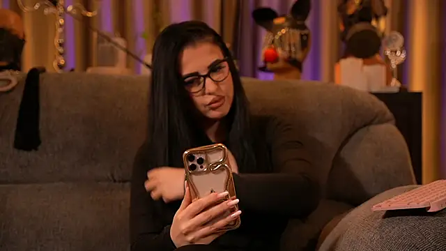 kelly kent online show from November 2025 10:31:02 PM