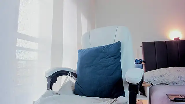 catimore online show from September 2025 04:29:01 PM