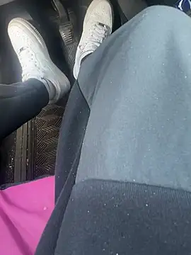 Pardalin112 online show from April 2026 08:29:01 AM