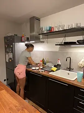 spottyyy online show from January 2025 04:54:01 PM