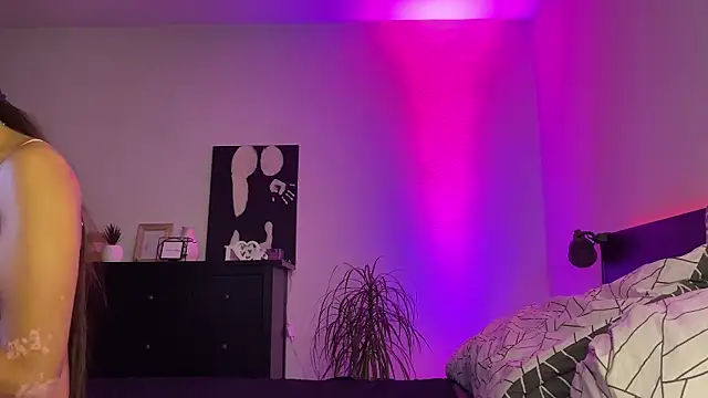 spottyyy online show from September 2025 06:42:01 PM