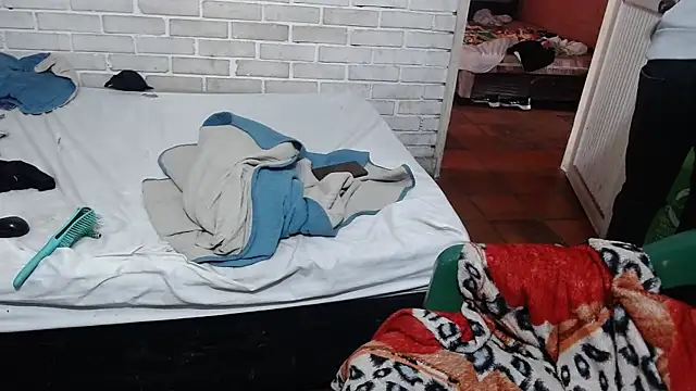 valeriaswang Lucas online show from April 2026 01:58:02 PM