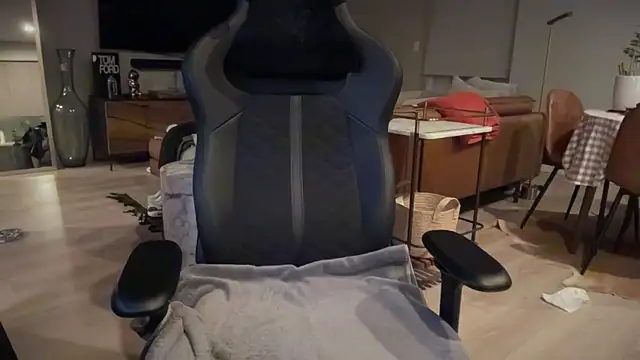 HungandThickLatin online show from February 2025 01:22:01 PM