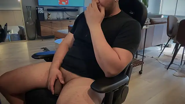 HungandThickLatin online show from March 2025 01:00:02 AM