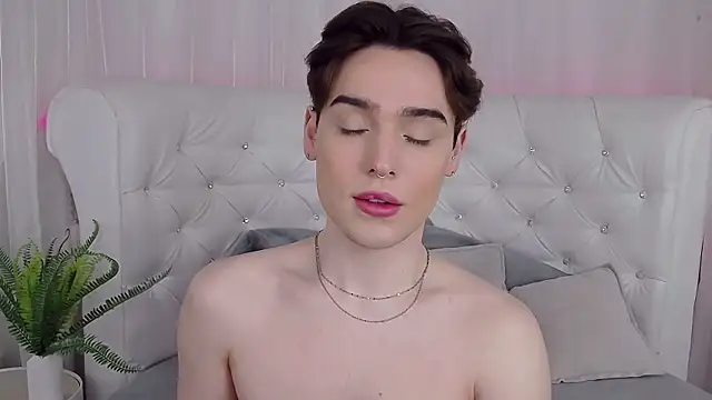 RobbyCharming online show from March 2026 04:27:02 AM