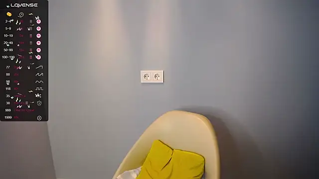 BubbbleGumm online show from November 2025 05:18:02 AM