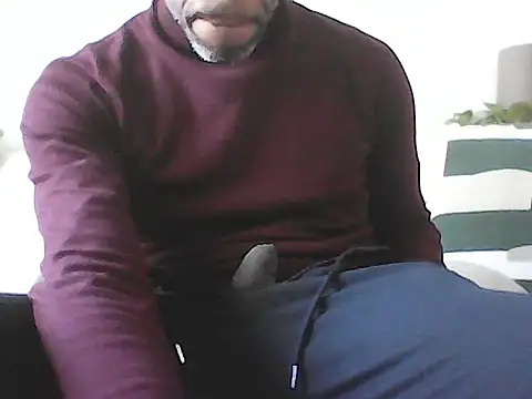 Malcomvs97 online show from March 2026 12:53:01 PM