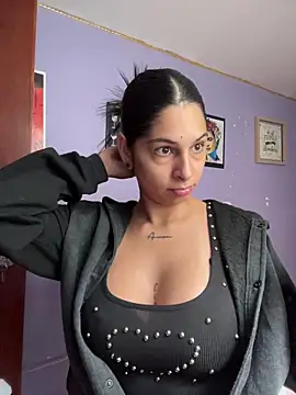 Snapshot of charlotte_stevenss_ chatting on March 2026 03:18:01 PM charlotte stevenss online show from March 2026 03:18:01 PM