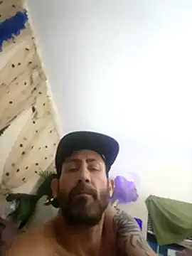 Snapshot of ItalianPapiDripDrip chatting on December 2025 10:42:02 AM ItalianPapiDripDrip online show from December 2025 10:42:02 AM