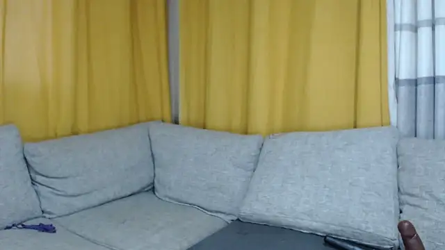 Snapshot of BELINDAXXXXX chatting on October 2025 03:51:01 PM BELINDAXXXXX online show from October 2025 03:51:01 PM