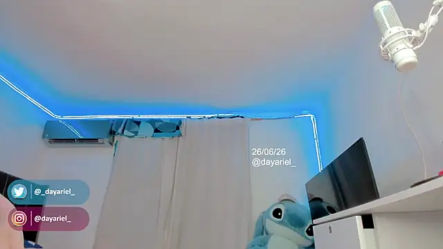 Snapshot of Yellowranger1 chatting on June 2026 03:22:01 AM Yellowranger1 online show from June 2026 03:22:01 AM