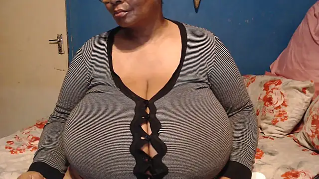 CUTEFIRMMELONSS online show from October 2025 09:26:02 PM