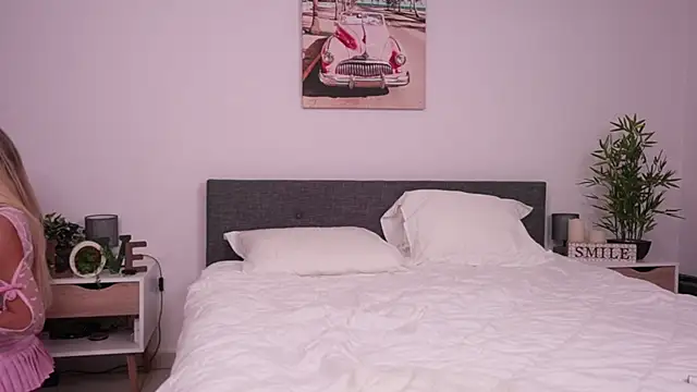 Snapshot of Bella_Twine chatting on March 2025 06:40:02 PM Bella Twine online show from March 2025 06:40:02 PM