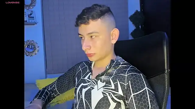 Christ Miller3 online show from November 2025 04:36:01 AM