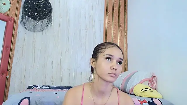 Snapshot of MarianaManzur chatting on December 2025 07:18:01 PM MarianaManzur online show from December 2025 07:18:01 PM