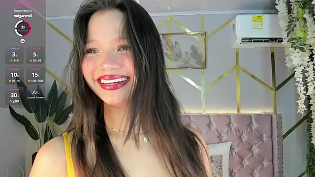 Snapshot of candy_beck chatting on March 2025 07:07:02 PM candy beck online show from March 2025 07:07:02 PM