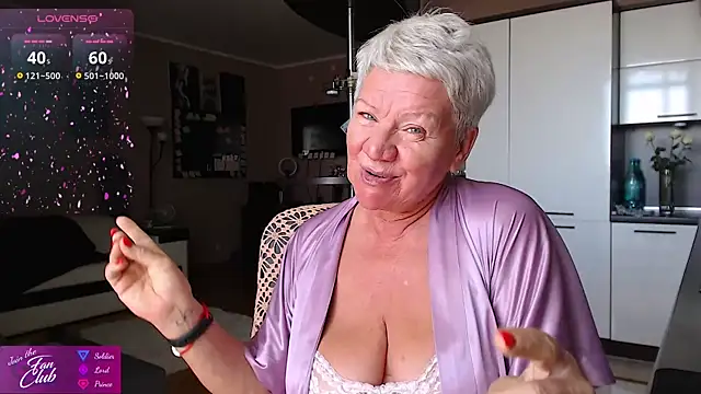 Snapshot of roxana_brooks chatting on July 2026 06:06:02 AM roxana brooks online show from July 2026 06:06:02 AM