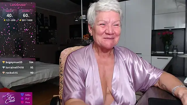 Snapshot of roxana_brooks chatting on July 2026 08:08:02 PM roxana brooks online show from July 2026 08:08:02 PM