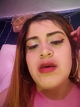 bella star21 online show from October 2025 02:24:02 PM