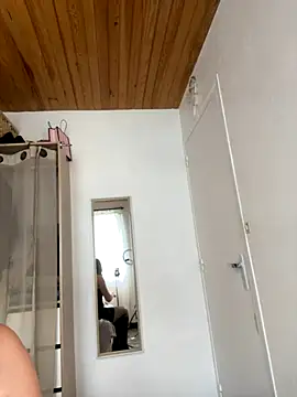 TalullaX online show from November 2025 10:15:02 AM