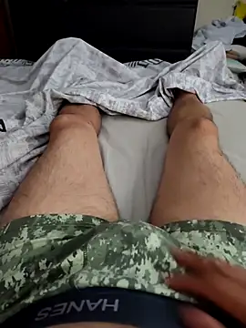 Snapshot of LuqenZo chatting on February 2026 10:57:01 AM LuqenZo online show from February 2026 10:57:01 AM