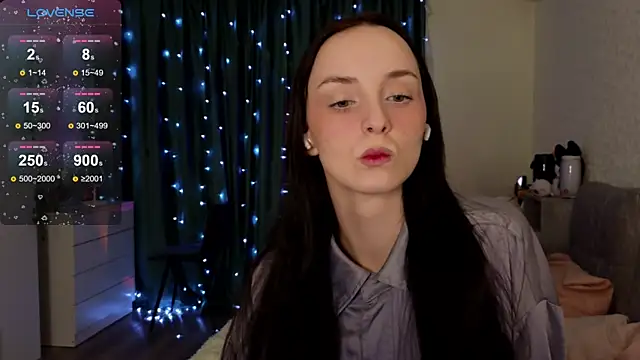 Silver rains online show from March 2025 09:59:02 PM