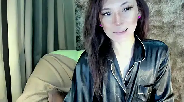 Rhianna wilson online show from February 2025 09:42:01 PM