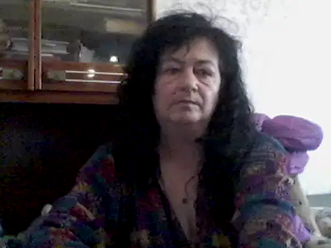 GypsiQueen2 online show from February 2025 01:30:01 PM