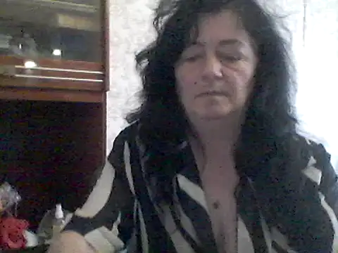 GypsiQueen2 online show from March 2025 01:18:01 PM
