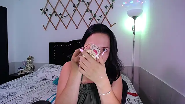 naughty girl 4u online show from November 2025 08:08:01 PM