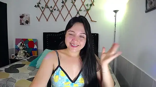 Snapshot of naughty_girl_4u chatting on April 2026 08:20:01 AM naughty girl 4u online show from April 2026 08:20:01 AM