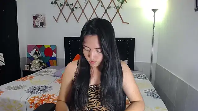 Snapshot of naughty_girl_4u chatting on May 2026 08:47:02 PM naughty girl 4u online show from May 2026 08:47:02 PM