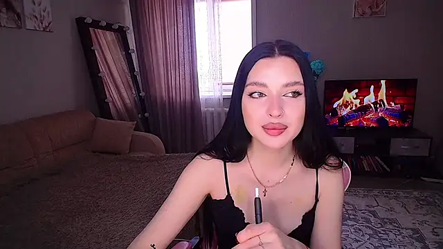 Snapshot of __Malika__ chatting on May 2026 09:28:01 AM Malika online show from May 2026 09:28:01 AM