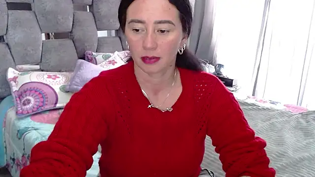 Snapshot of sara_hott_1 chatting on November 2025 08:38:02 PM sara hott 1 online show from November 2025 08:38:02 PM