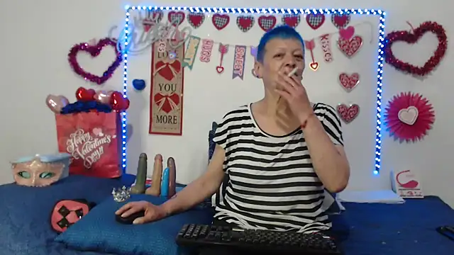 loquitaqueen011 online show from February 2025 10:21:01 PM