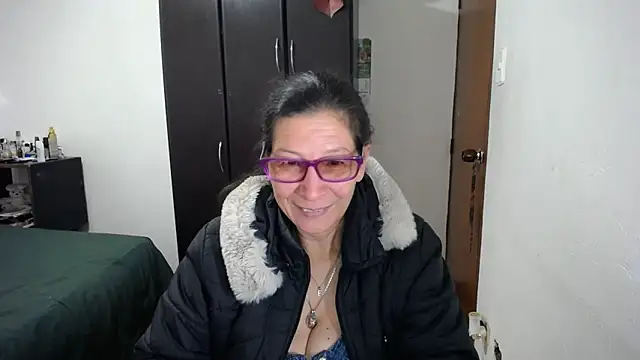 latin49 online show from February 2026 04:44:01 AM