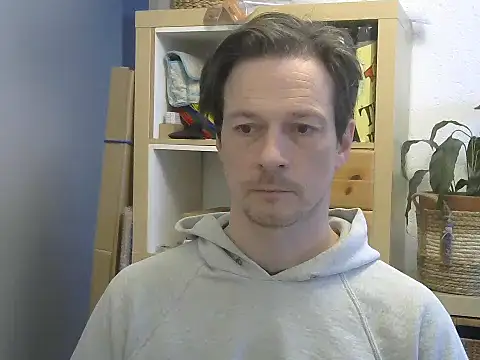 Snapshot of snowypaul11 chatting on January 2025 07:39:02 AM snowypaul11 online show from January 2025 07:39:02 AM