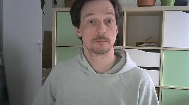 Snapshot of snowypaul11 chatting on March 2025 07:59:01 AM snowypaul11 online show from March 2025 07:59:01 AM