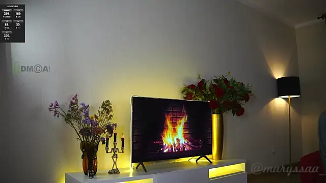 maryssaa  online show from November 2025 05:03:01 PM