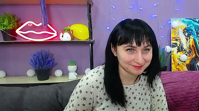 Snapshot of NinaFlawlees chatting on January 2025 02:04:02 AM NinaFlawlees online show from January 2025 02:04:02 AM