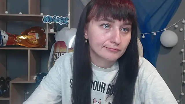 Snapshot of NinaFlawlees chatting on October 2025 12:12:02 PM NinaFlawlees online show from October 2025 12:12:02 PM