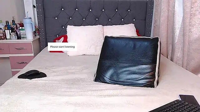 CanndyBrunett online show from February 2026 08:38:01 PM