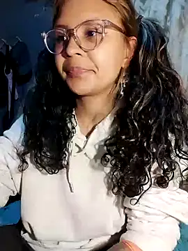 Hathorlove online show from December 2024 01:10:02 AM