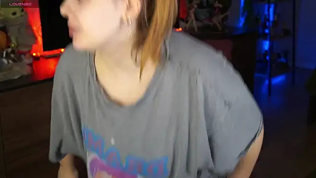 AfinaAmmor online show from April 2026 06:09:01 PM